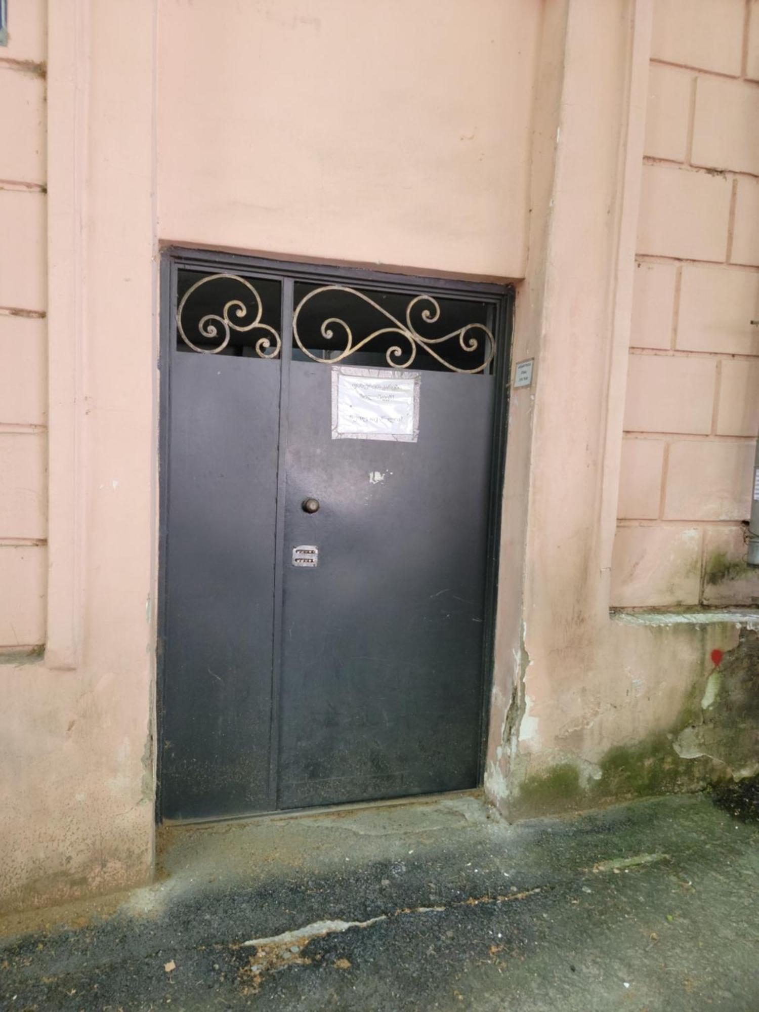 Apartment On Leonidze 18 Тбилиси Экстерьер фото