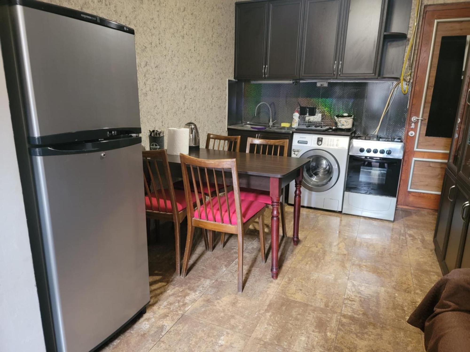 Apartment On Leonidze 18 Тбилиси Экстерьер фото